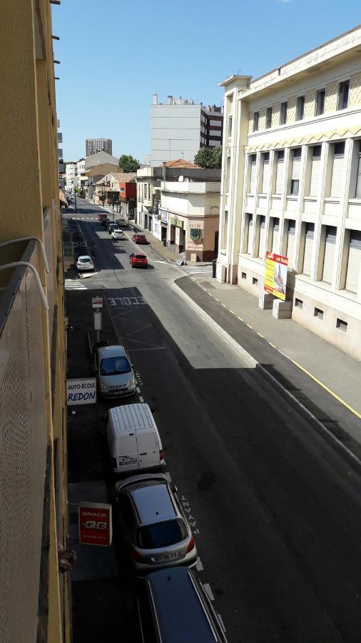 Nimes Studio Parking Dhuoda מראה חיצוני תמונה
